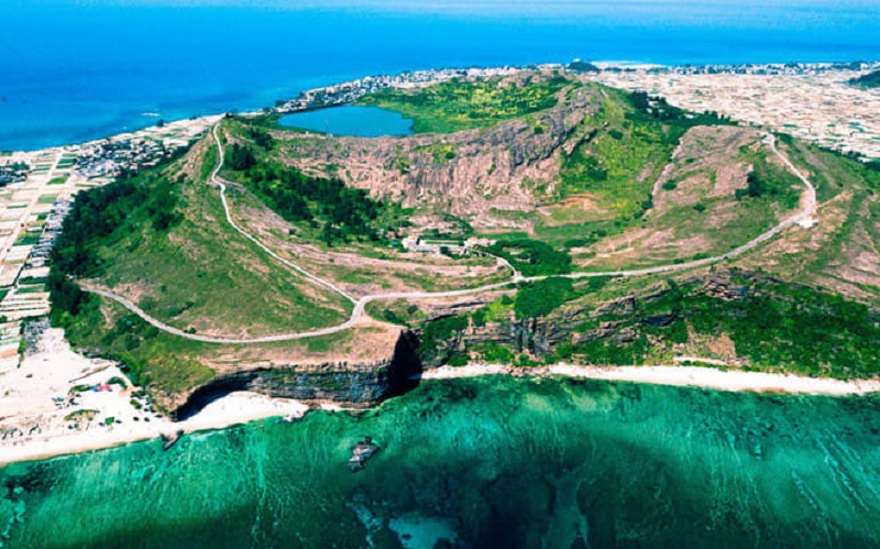 Miệng núi lửa Thới Lới Lý Sơn